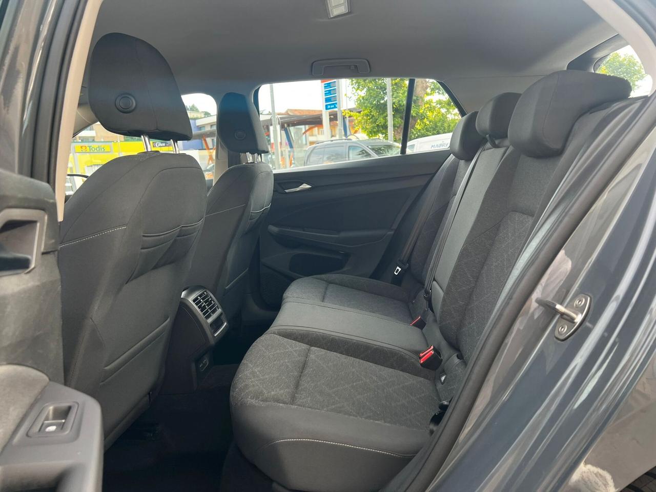 Volkswagen Golf 1.0 TSI EVO Life