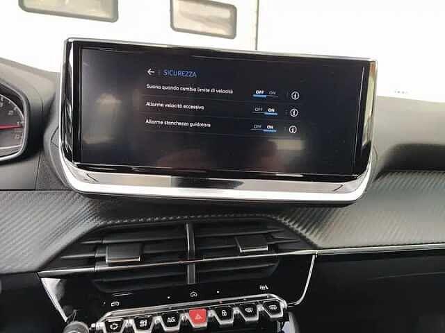 Peugeot 2008 1.2 PureTech 100cv STYLE KM ZERO