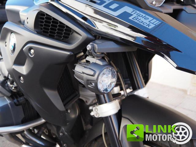 BMW R 1250 GS TRIPLE BLACK