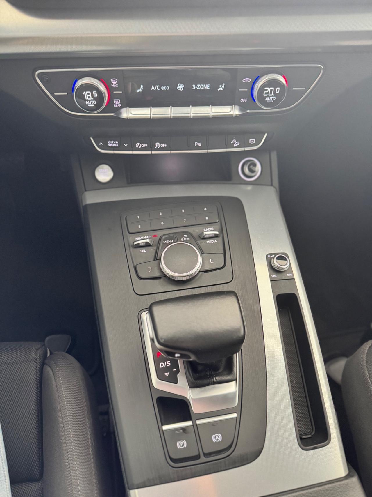 Audi Q5 40 TDI quattro S tronic Business Sport