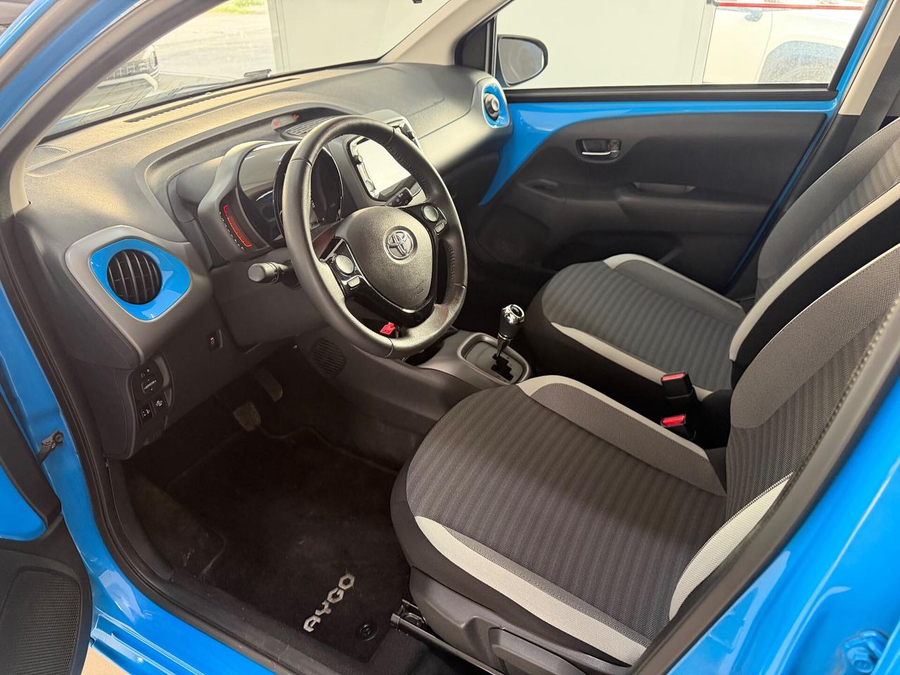 Toyota Aygo Connect 1.0 VVT-i 72 CV 5 porte x-fun MMT