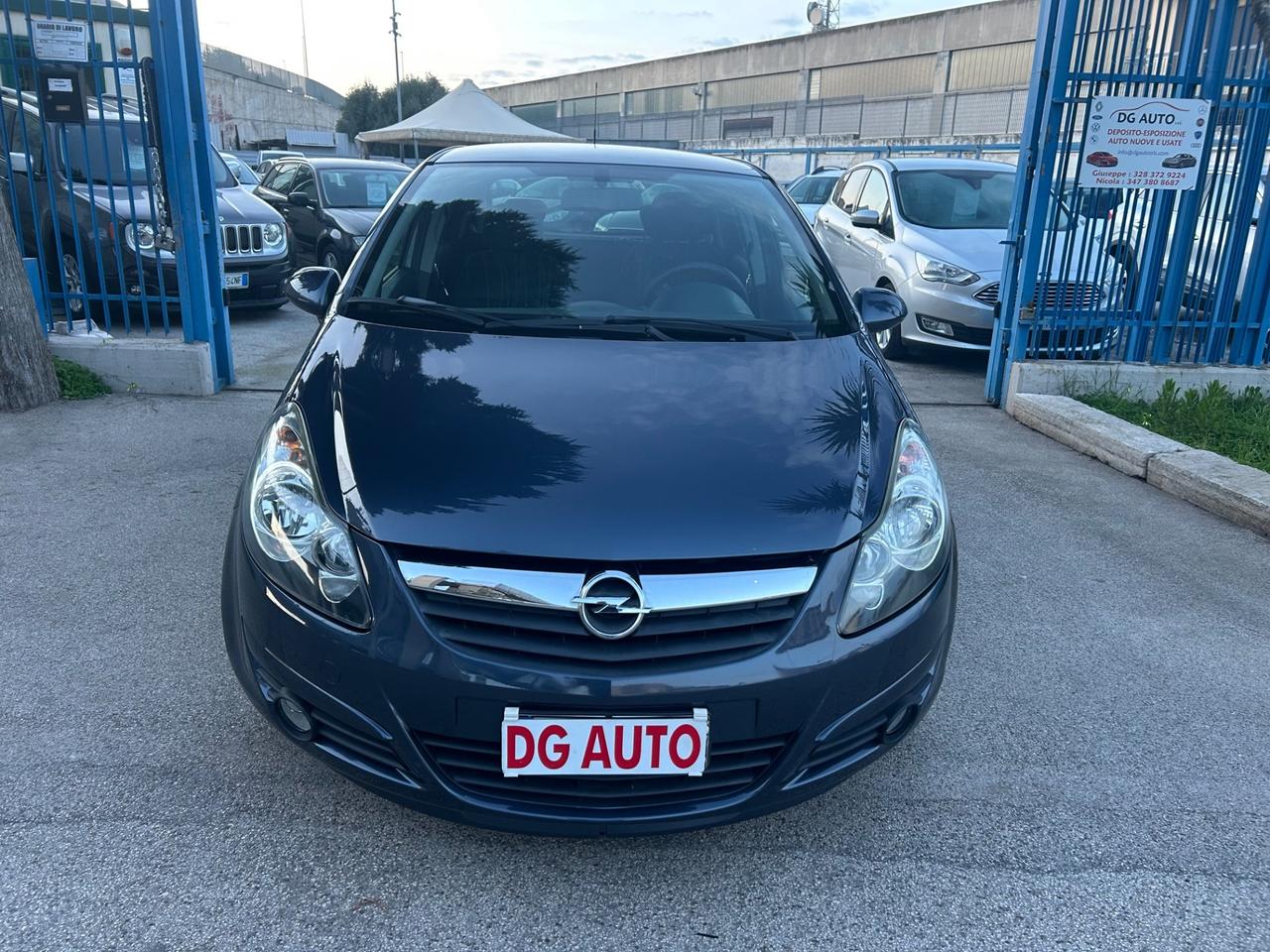 Opel Corsa 1.2 benzina 85 cavalli 2011