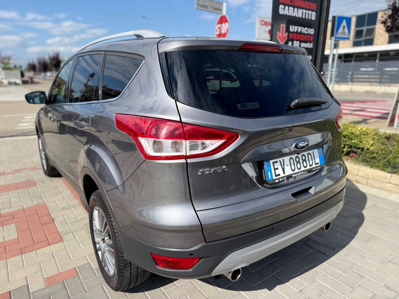 Ford Kuga 2.0 TDCI 140 CV 4WD Titanium