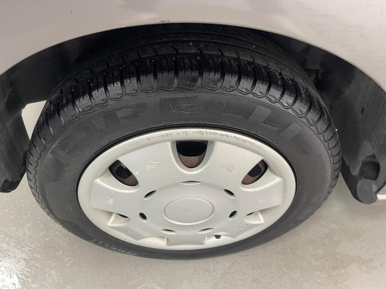 Seat Ibiza 1.2 12V 3p. Stella