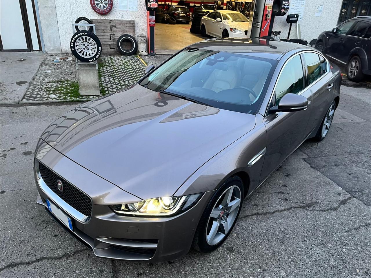 Jaguar XE 2.0 Diesel 2015