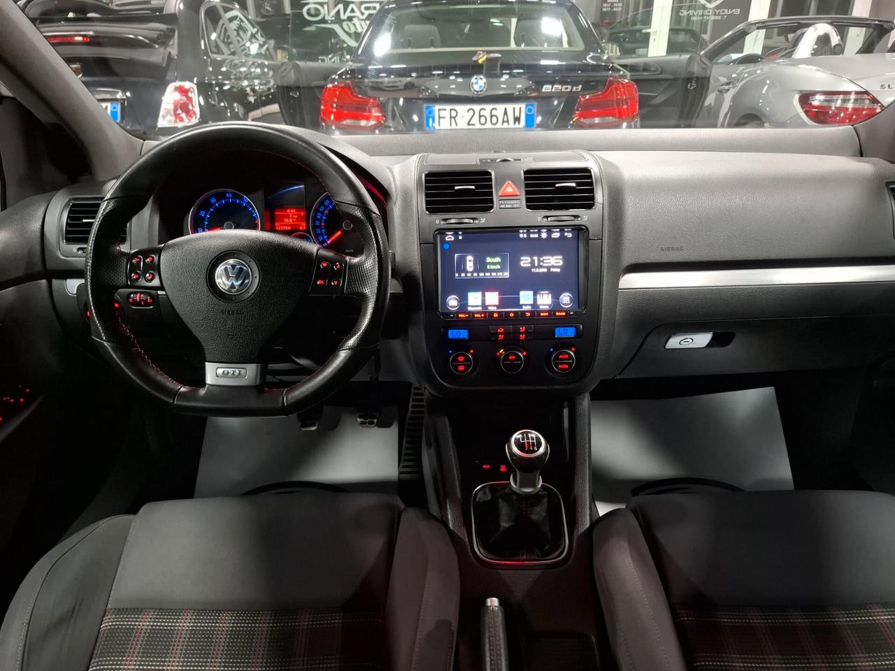 Volkswagen Golf 2.0 16V TFSI GTI