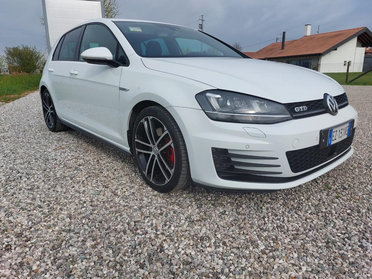 Volkswagen Golf 7 GTD 2.0 TDI DSG 5p. BlueMotion 184cv