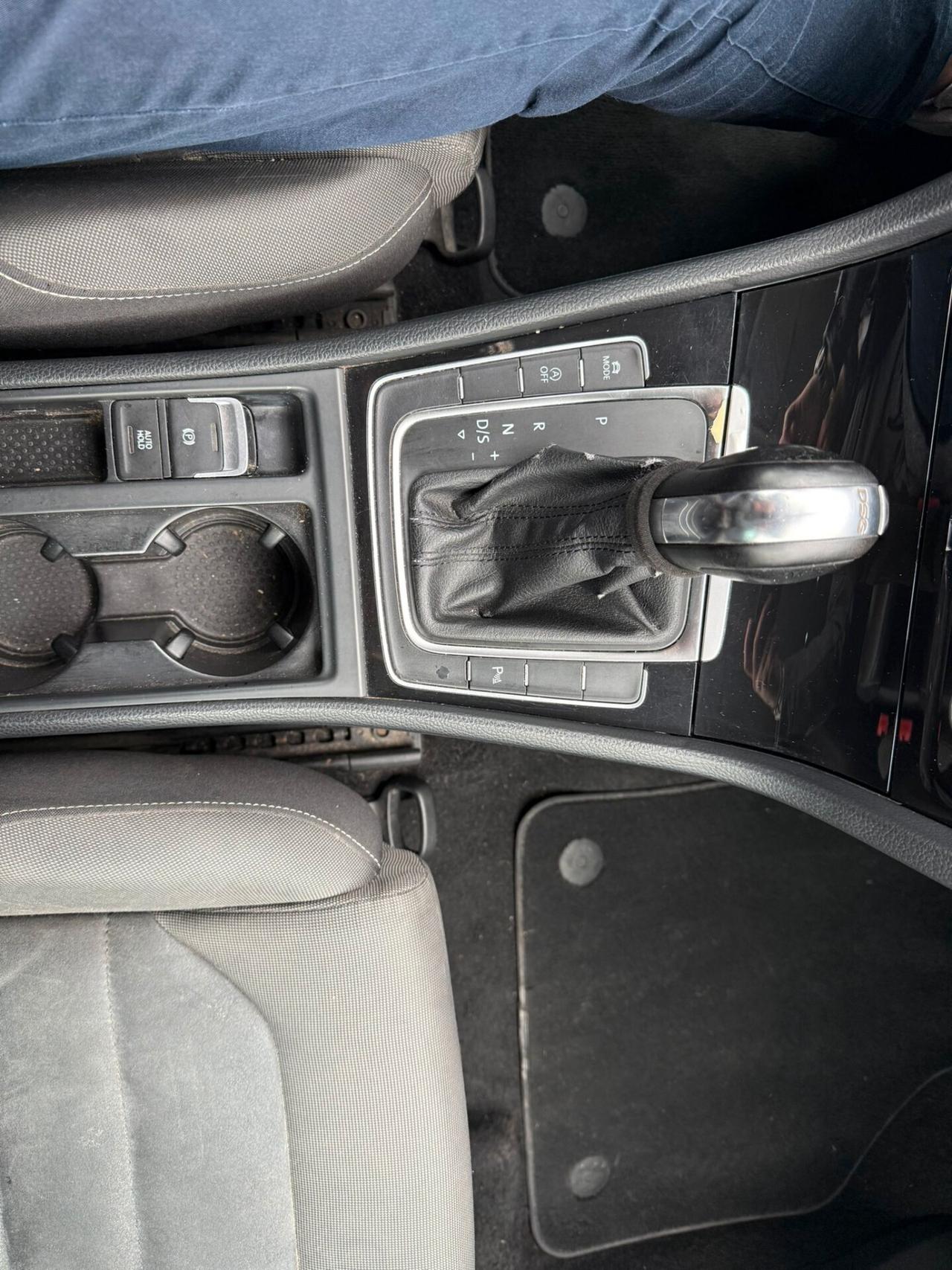 VOLKSWAGEN GOLF VII 1,6 TDI 105 CV DSG HIGHLINE 5P