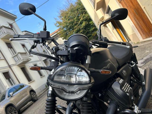 MOTO GUZZI V7 Stone S