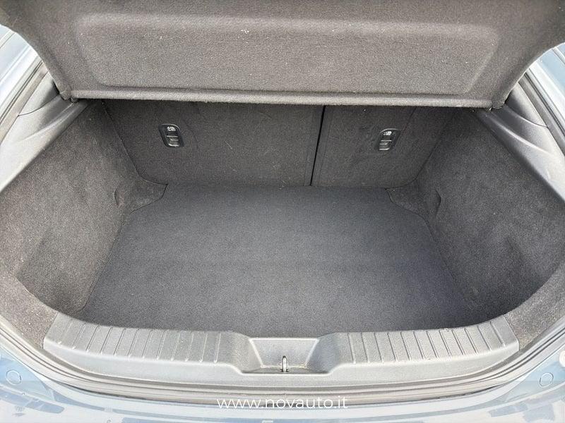 Mazda Mazda3 2.0L Skyactiv-G 122cv M Hybrid Executive