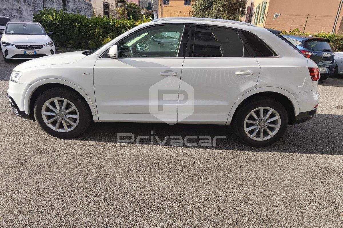 AUDI Q3 2.0 TDI quattro S tronic Business Plus