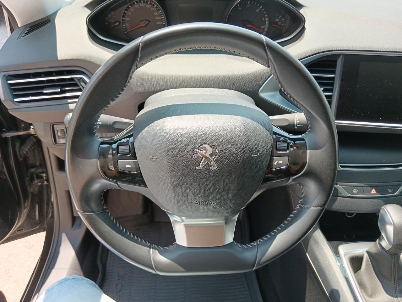 Peugeot 308 1.6 BLUEHDI 120CV NUOVISSIMA