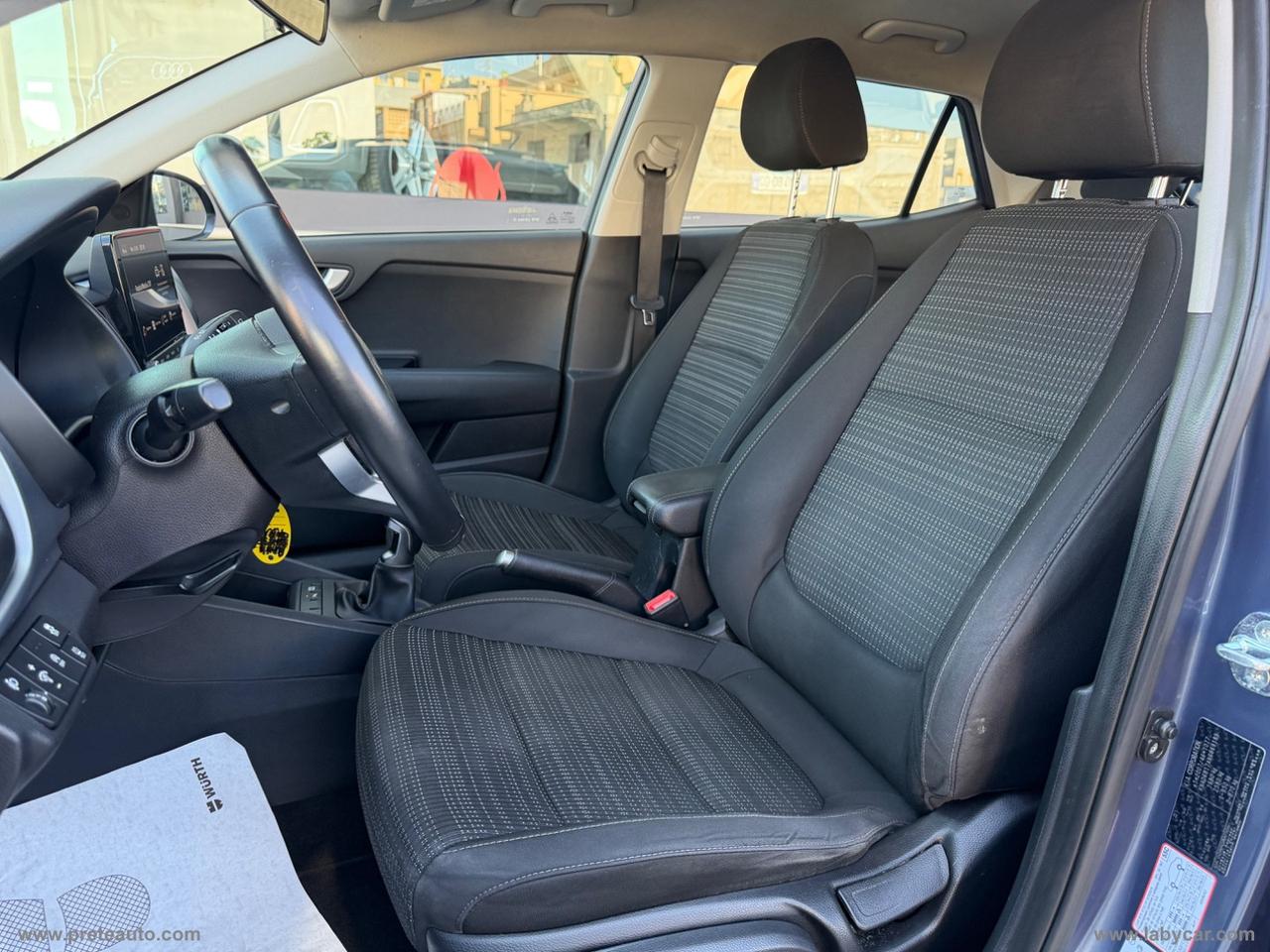 KIA Stonic 1.0 T-GDi 100 CV MHEV iMT Style