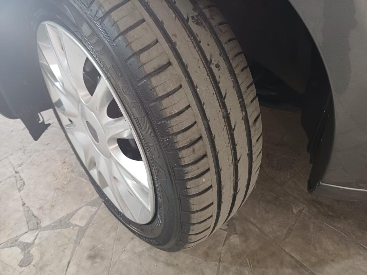 Lancia Ypsilon 1.3 MJT 5 porte OTTIMA - 2016