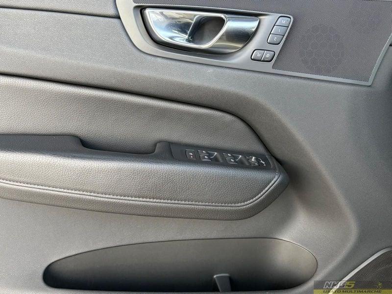 Volvo XC60 B4 (d) automatico Plus Bright