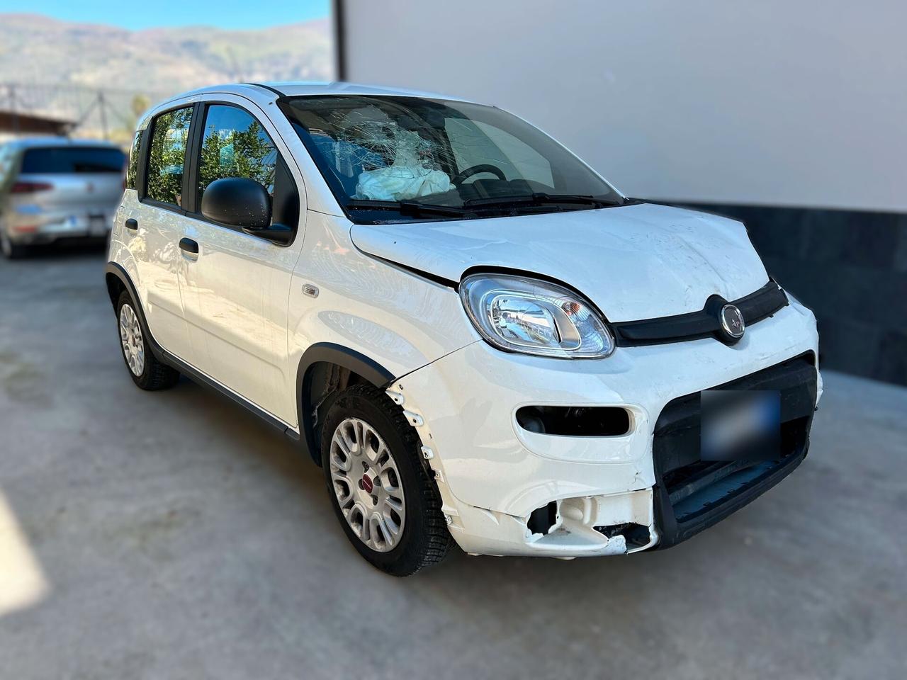 Fiat New Panda 1.0 Hybrid - 2024 Incidentata
