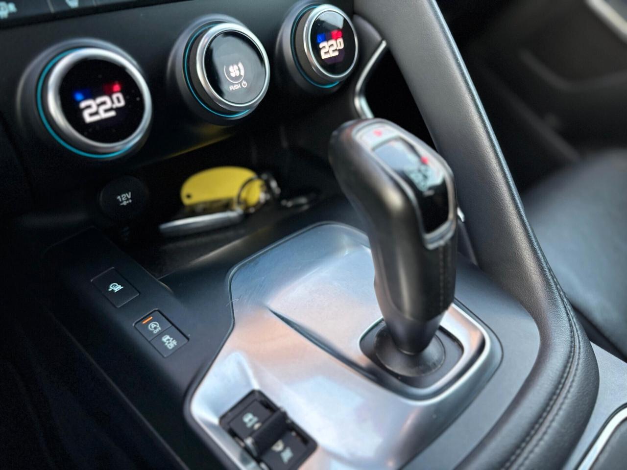 Jaguar E-Pace 2.0d R-Dynamic HSE AWD