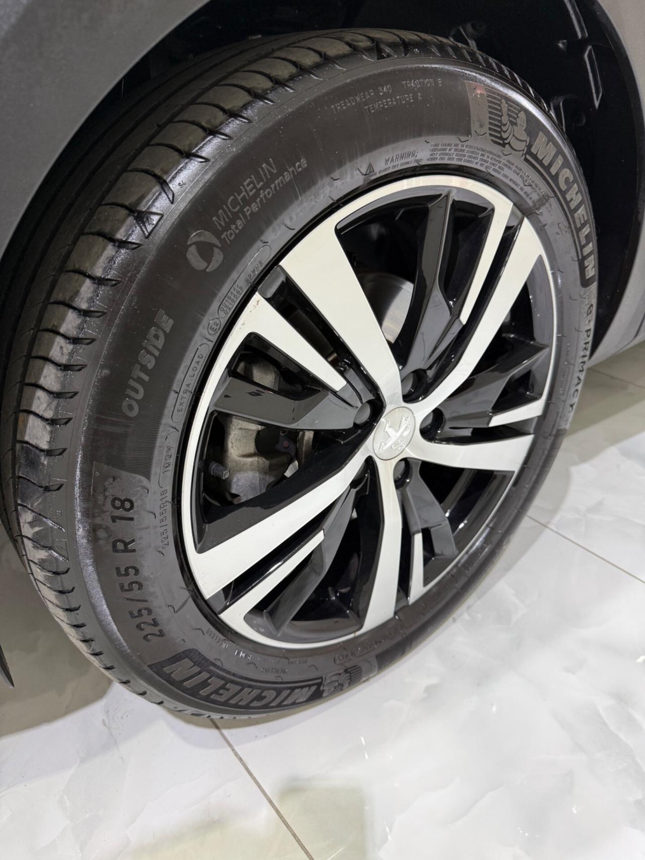 Peugeot 3008 BlueHDi 130 S&S EAT8 GT