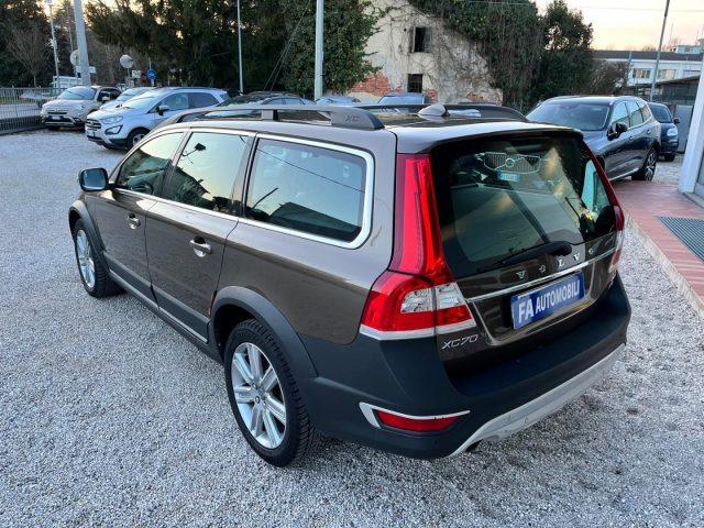 VOLVO XC70 D4 AWD Geartronic Summum