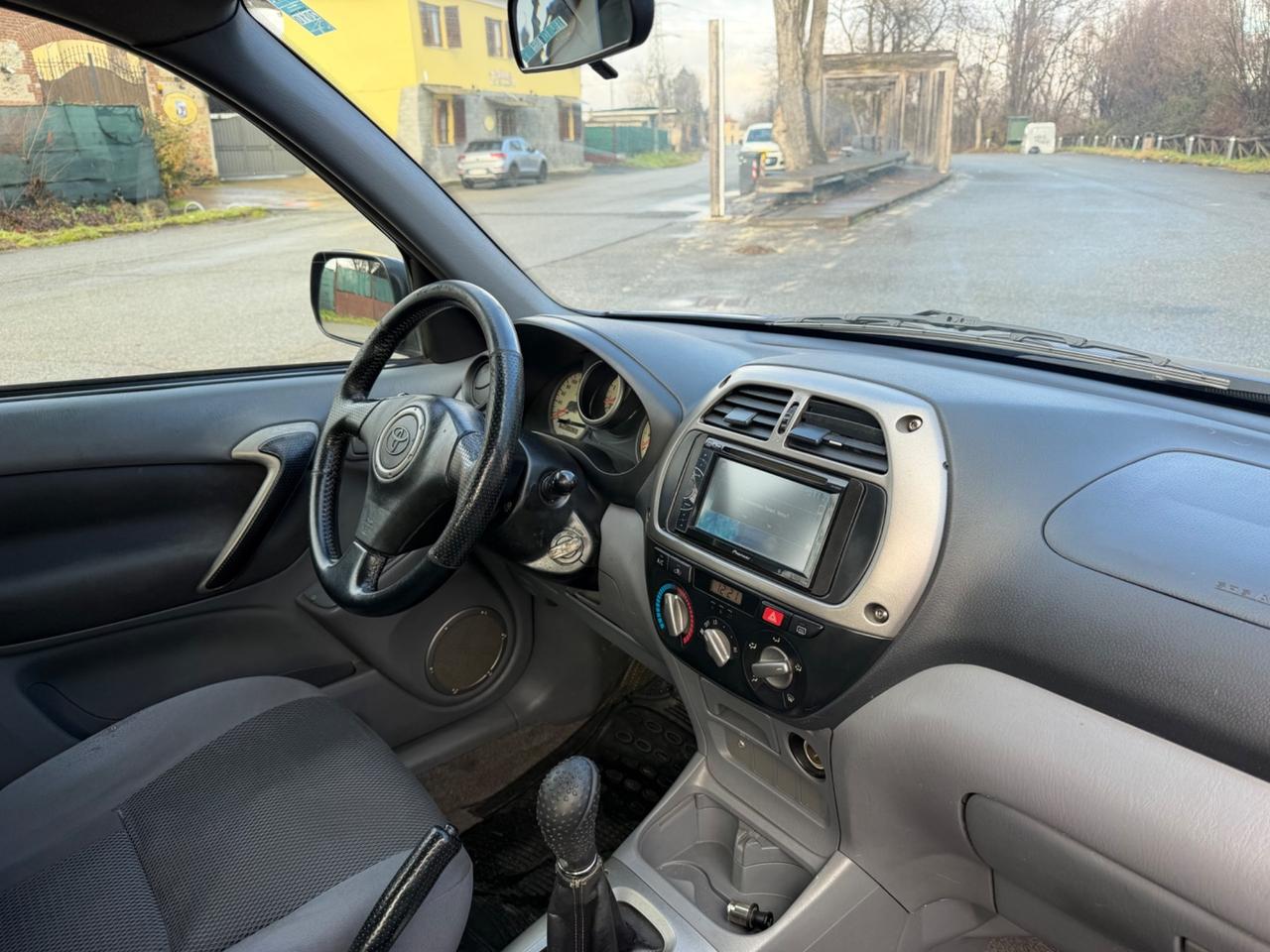 Toyota RAV 4 RAV4 2.0 16V cat 5 porte Sol