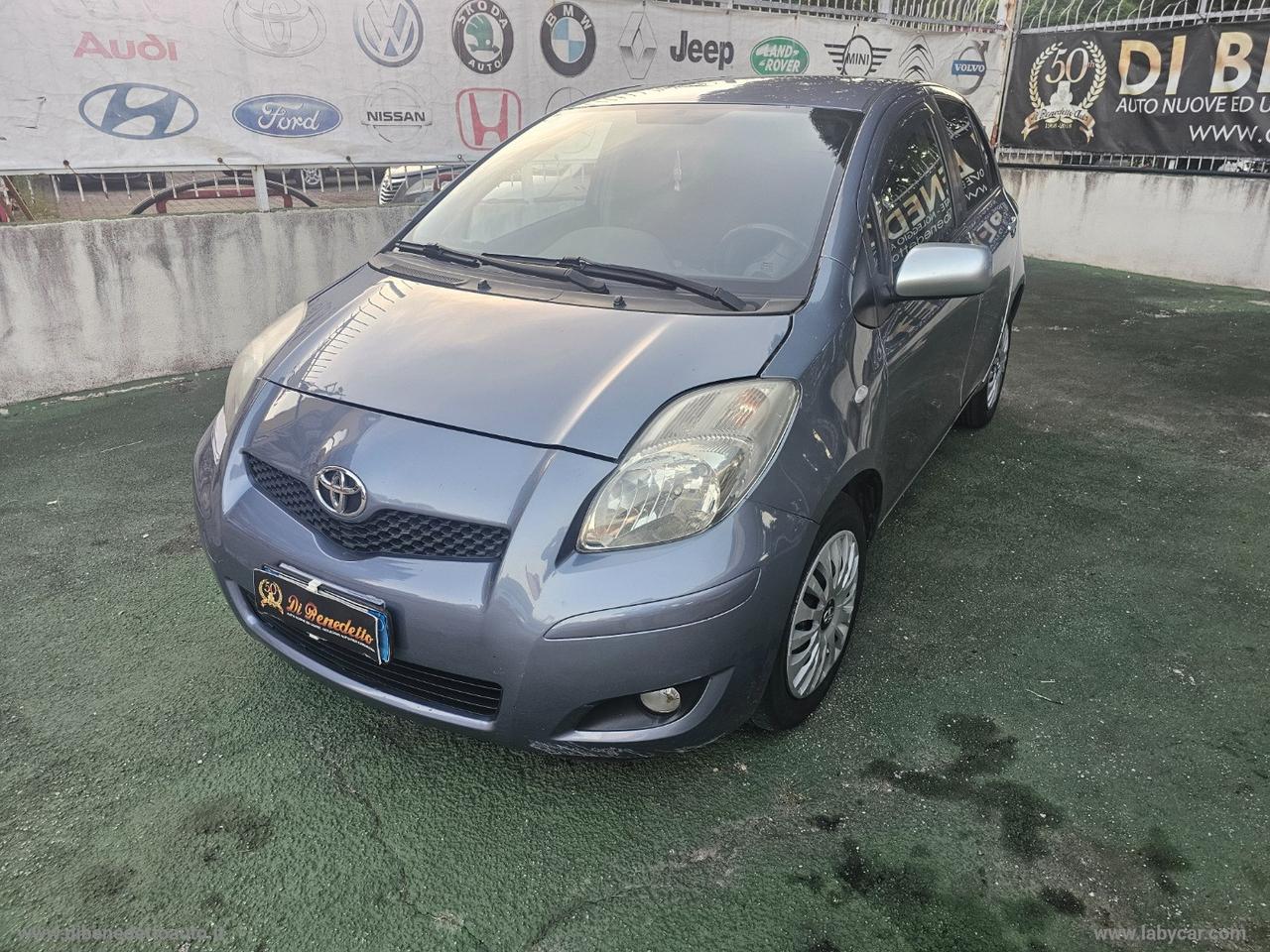 TOYOTA Yaris 1.3 5p. Sol