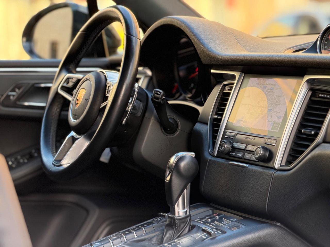 Porsche Macan 2.0 252 Cv PDK TETTO VENTILATI LED FULL