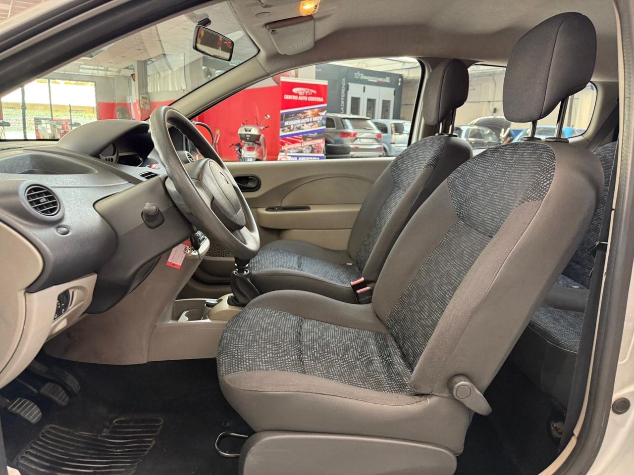 Renault Twingo 1.2 8V Dynamique