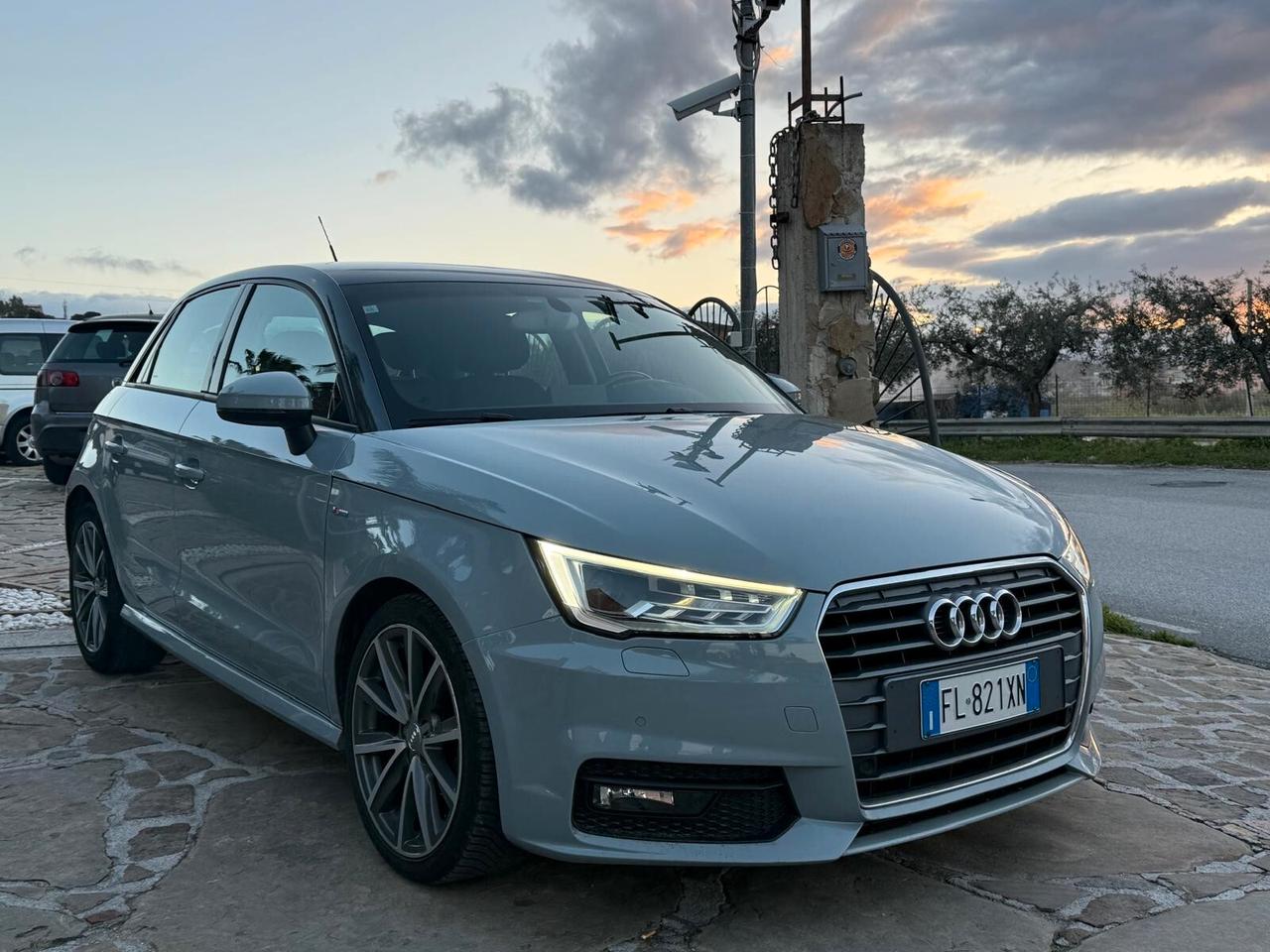 Audi A1 1.6 TDI 116 CV S tronic Sport