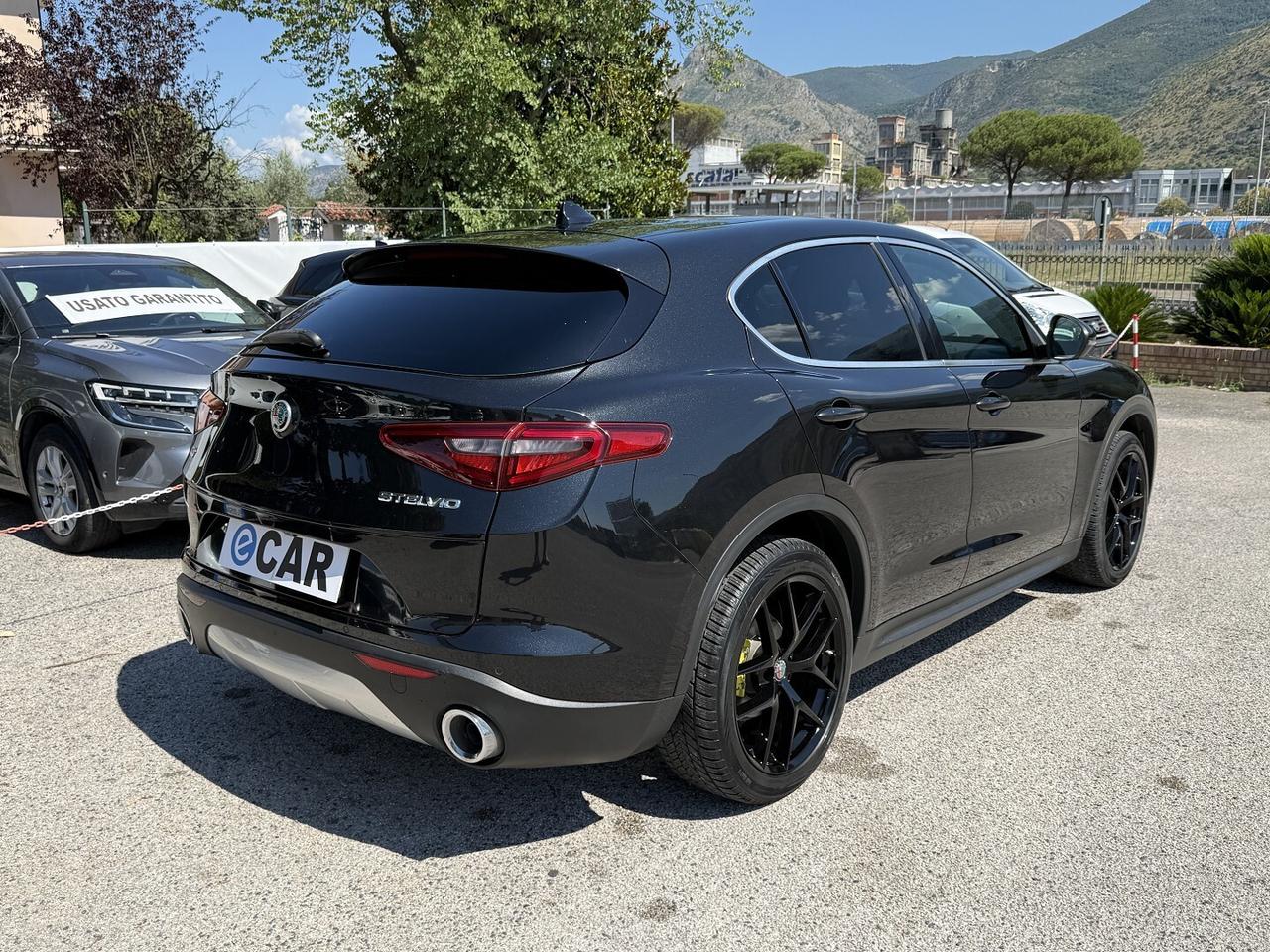 ALFA ROMEO STELVIO AT8 Q4 EXECUTIVE