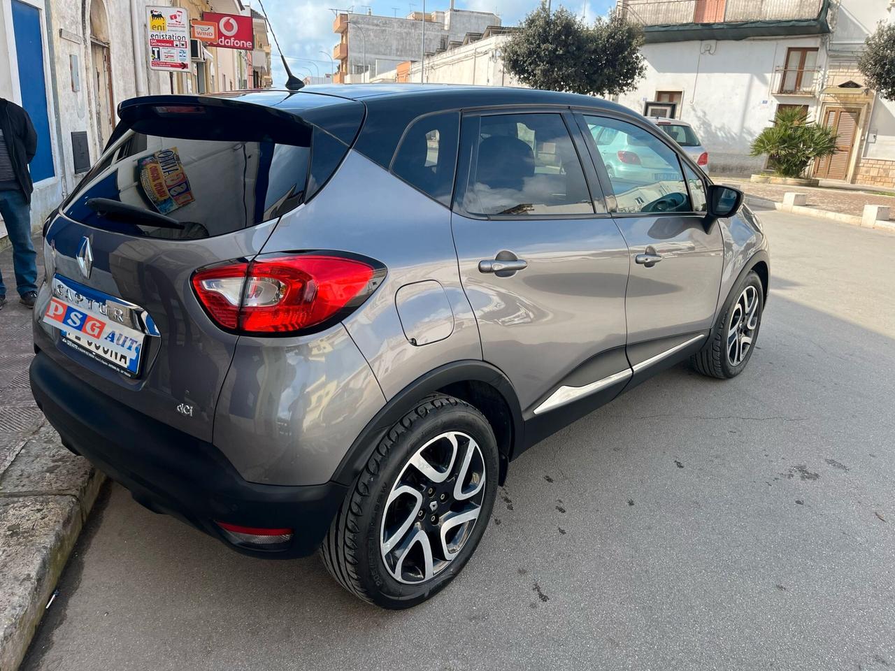 RENAULT CAPTUR 1.5 9OCV ENERGY LINK FULL NAVI RETROC DISTRIBUZ ESEGUITA