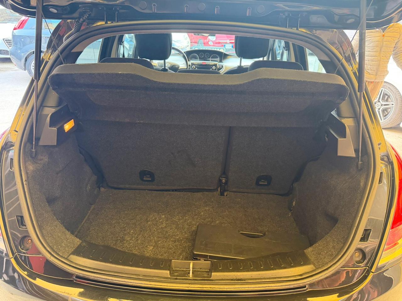 Lancia Ypsilon 1.2cc benzina 12 mesi garanzia-2012