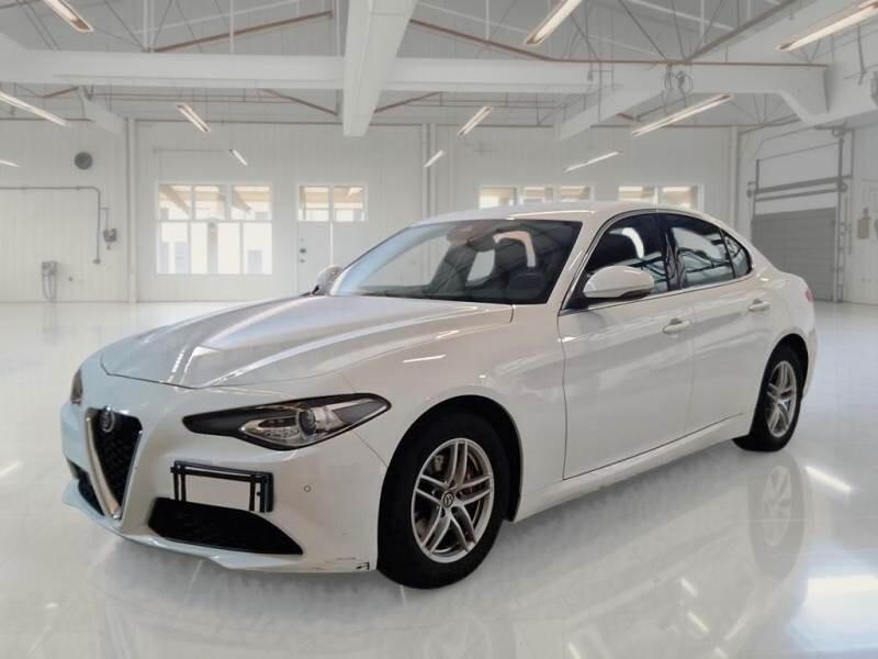 Alfa Romeo Giulia 2.2 Td 160 CV AT8 Business