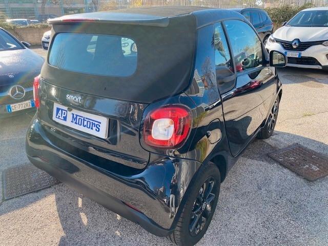 Smart ForTwo 70 1.0 twinamic cabrio Youngster Neopatentati