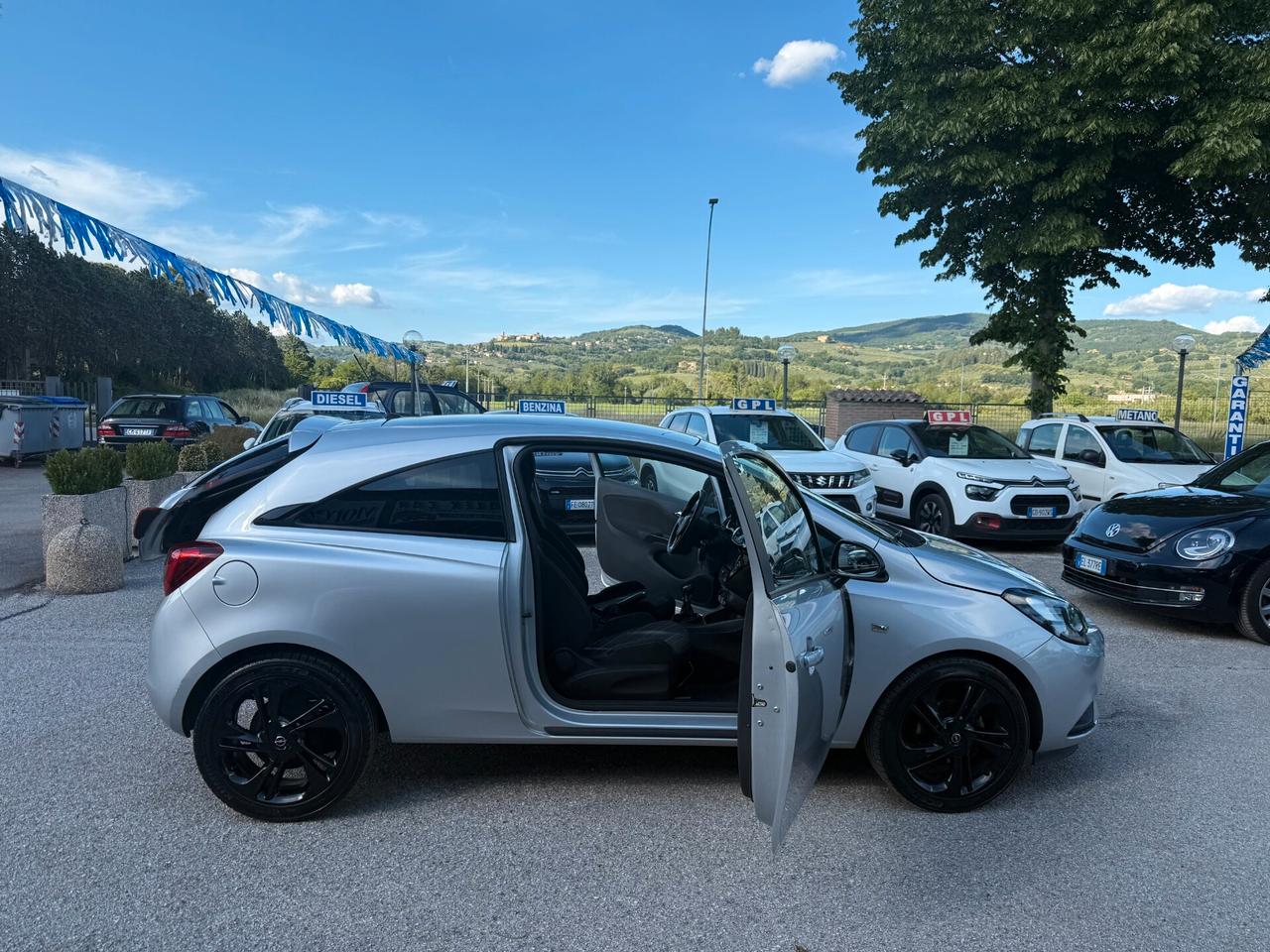 " UNA CHICCA " Opel Corsa 1.4 90CV GPL Tech