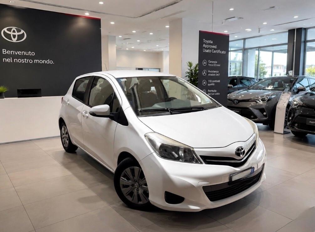 Toyota Yaris 1.0 5 porte Lounge