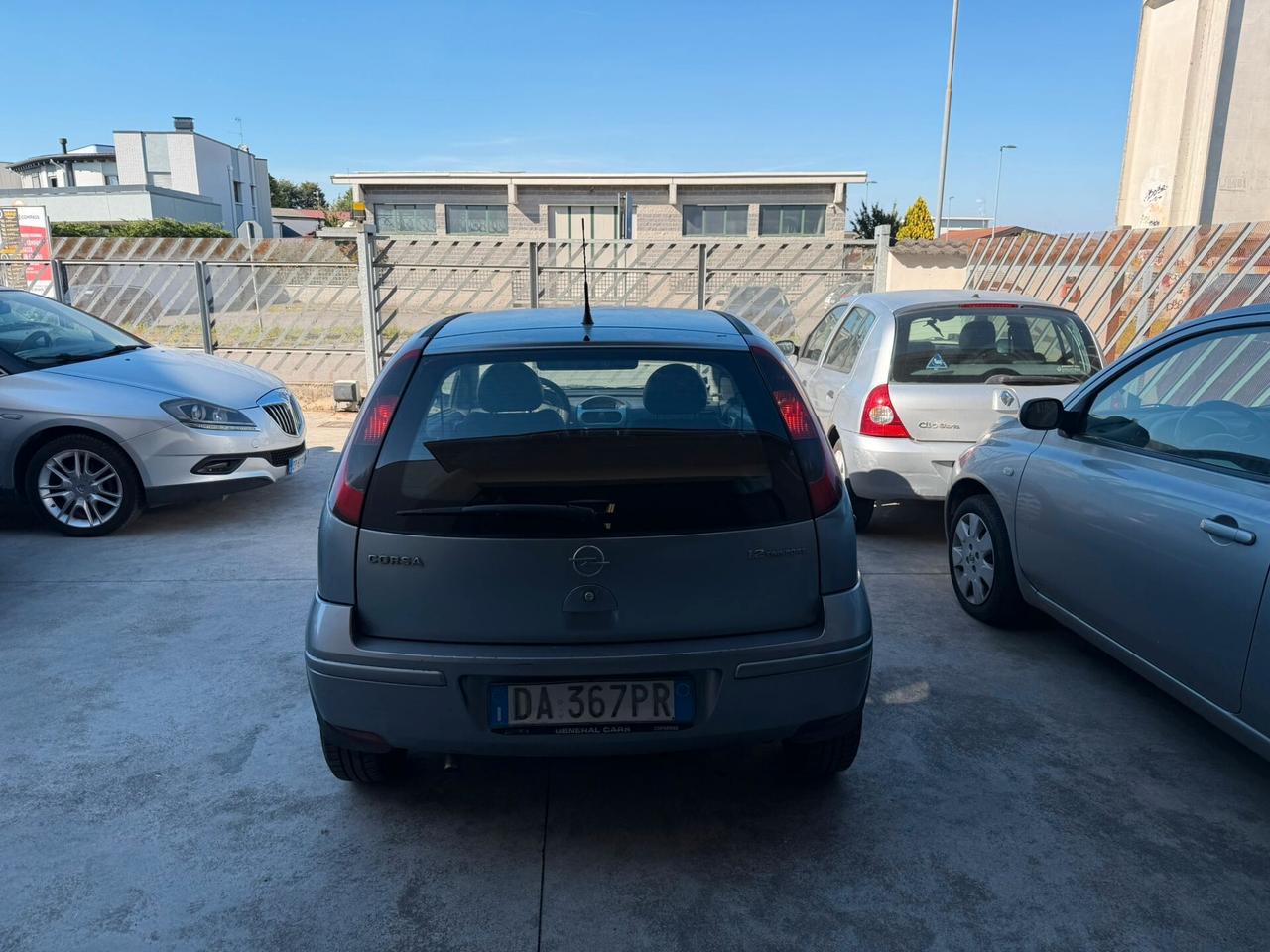 Opel Corsa 1.2i 16V cat 3 porte Silverline