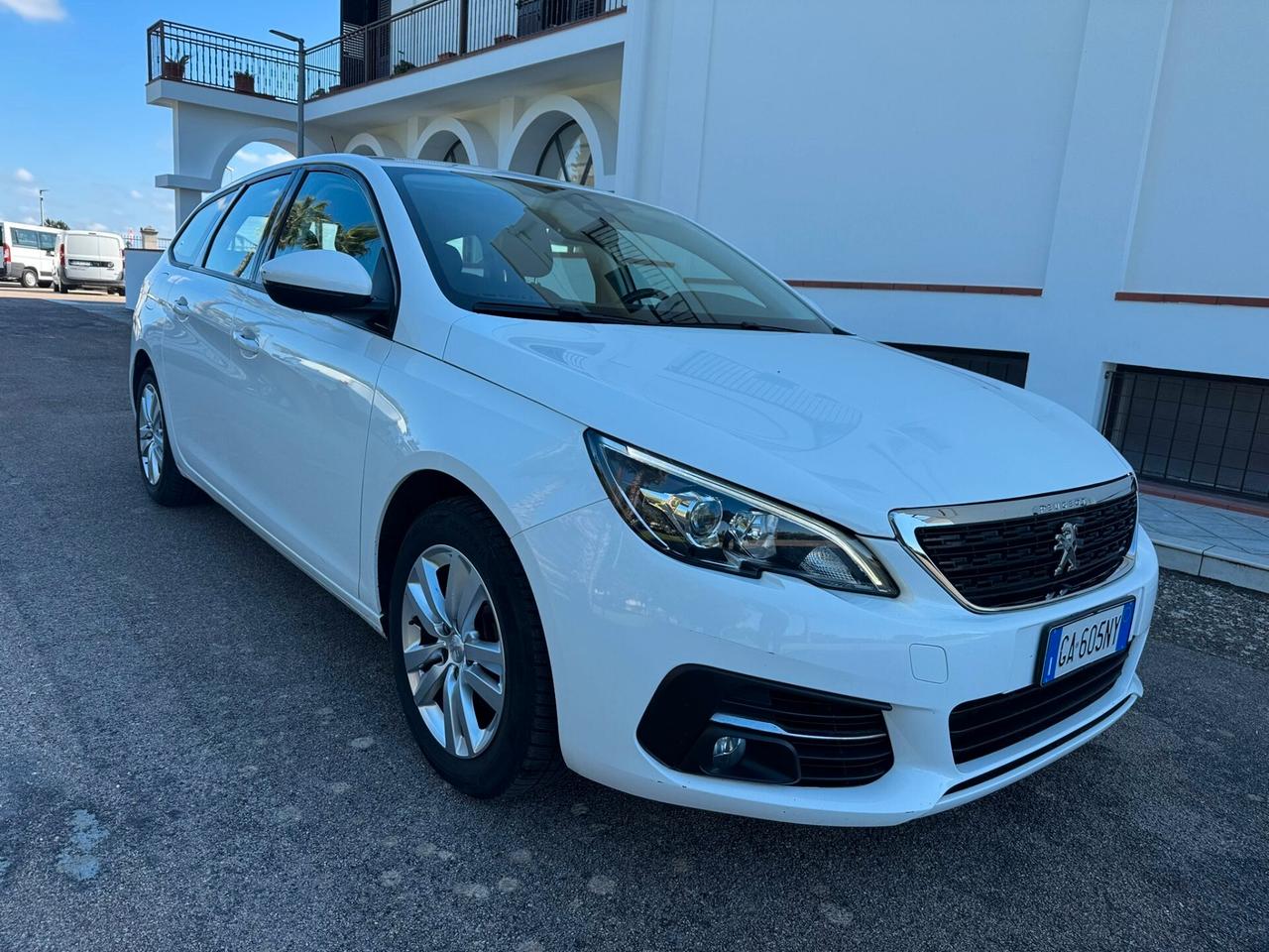 Peugeot 308 HDi AZIENDALE Cambio Automatico