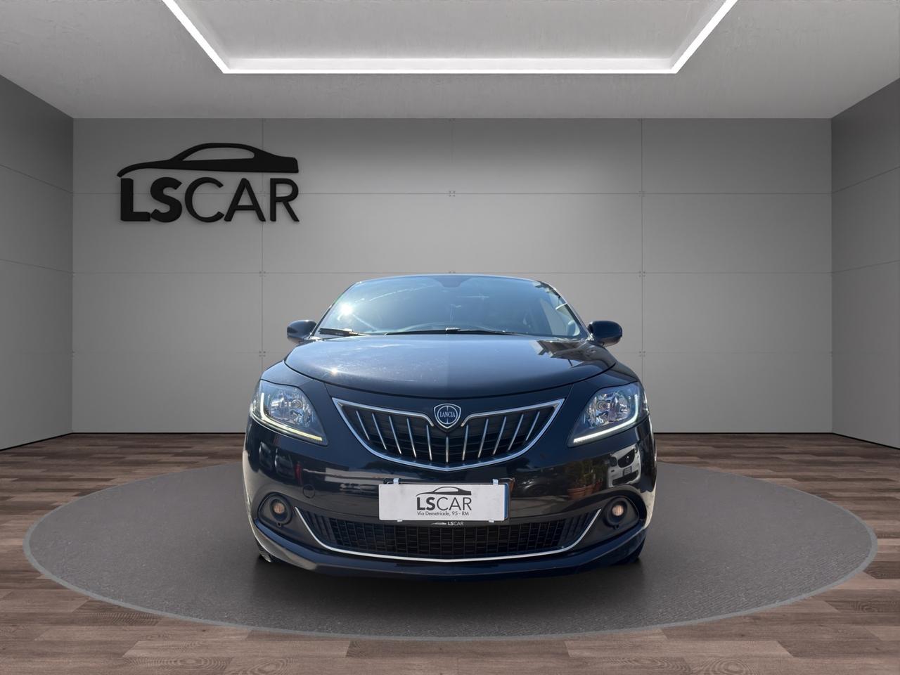 Lancia Ypsilon 1.0 Firefly Hybrid Gold