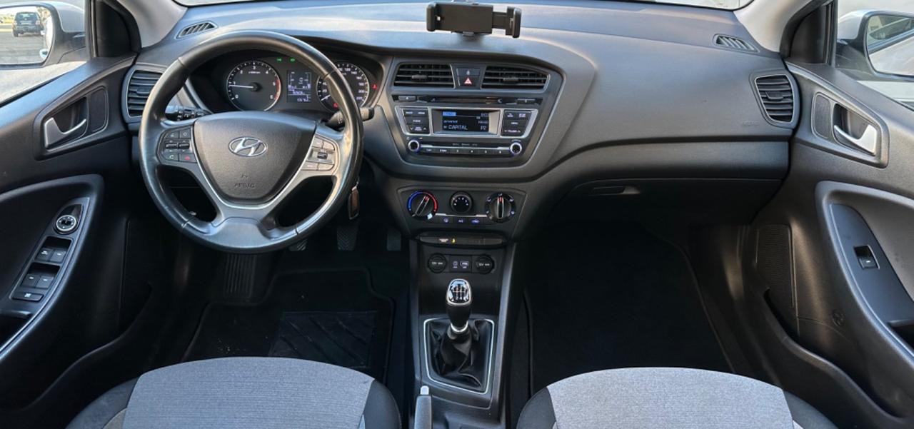 Hyundai i20 1.1 CRDi 12V 5 porte Comfort Anno 2016 Unico Proprietario