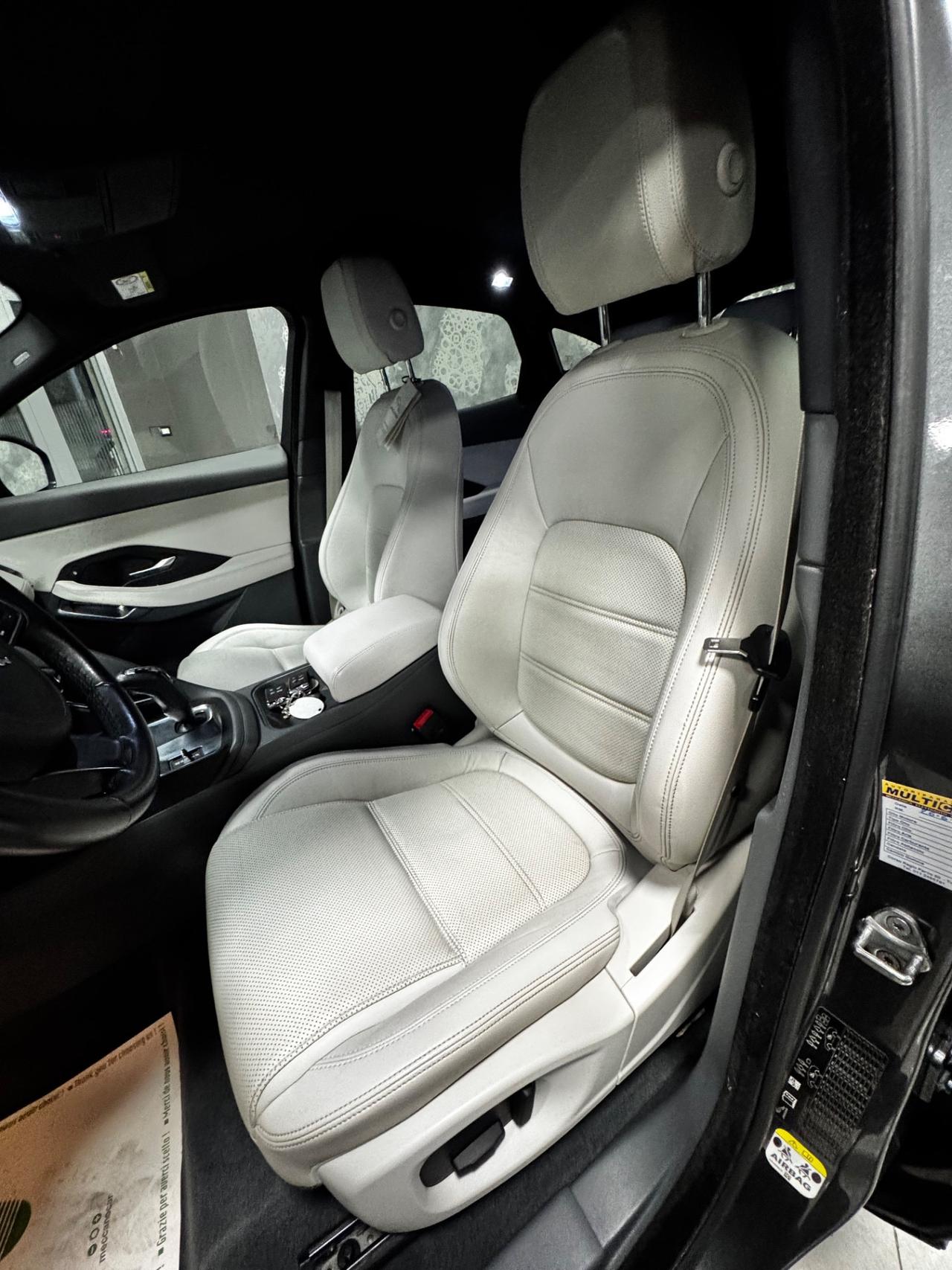 JAGUAR E-PACE 4WD R-DYNAMIC SPORT