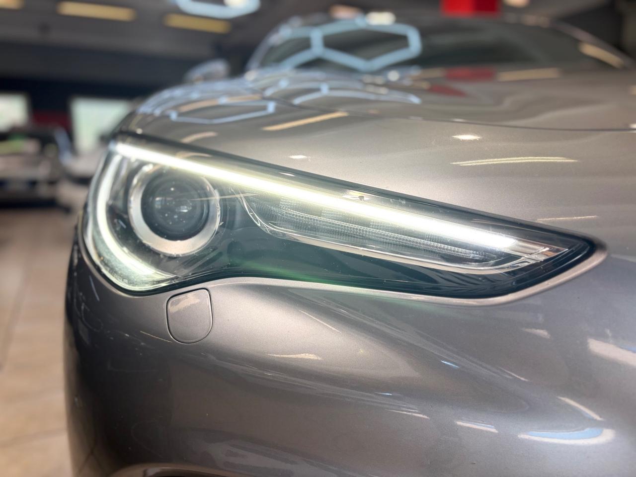 Alfa Romeo Stelvio 2.2 Turbodiesel 210 CV AT8 Q4 Super