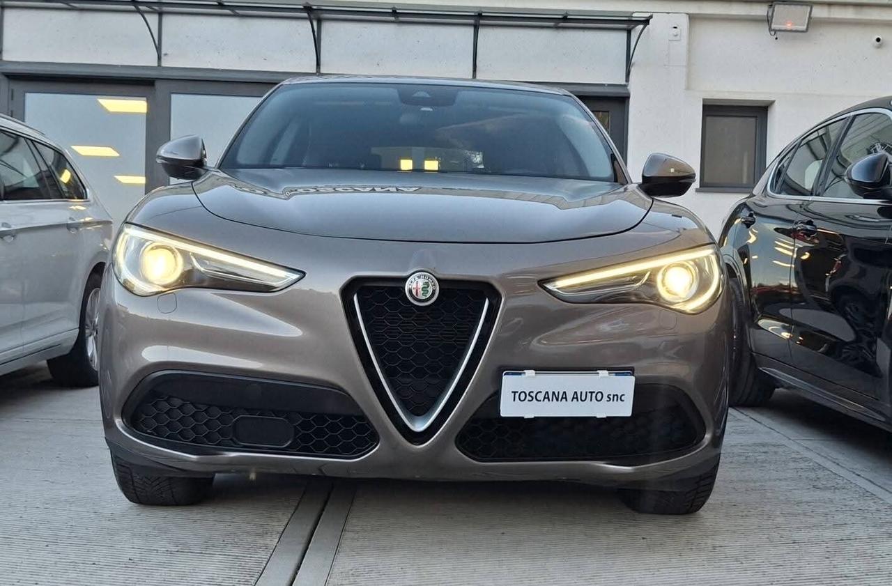 Alfa Stelvio 2.2 Turbodiesel 160 CV AT8 RWD