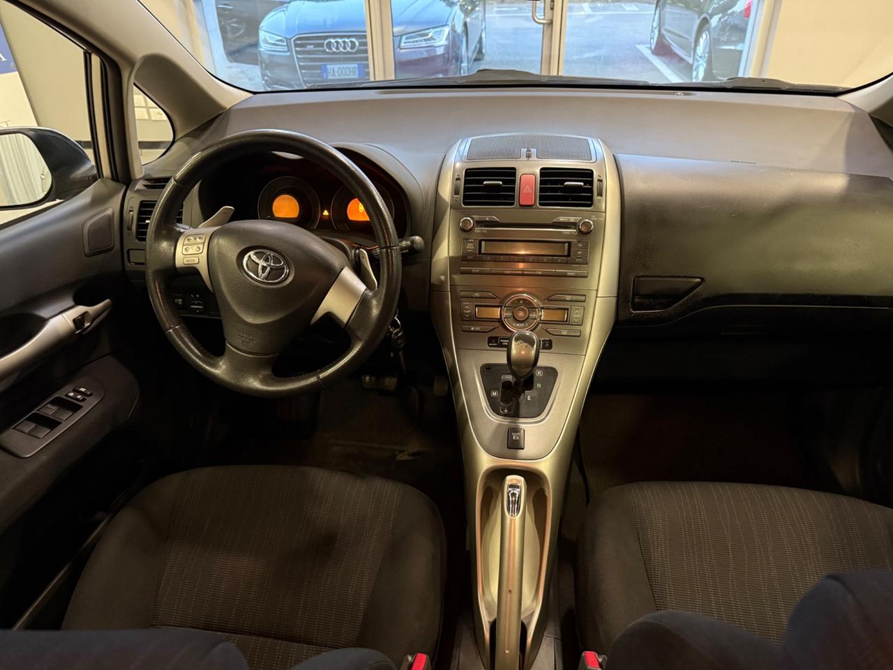 Toyota Auris 1.6 M-MT 5 porte Sol