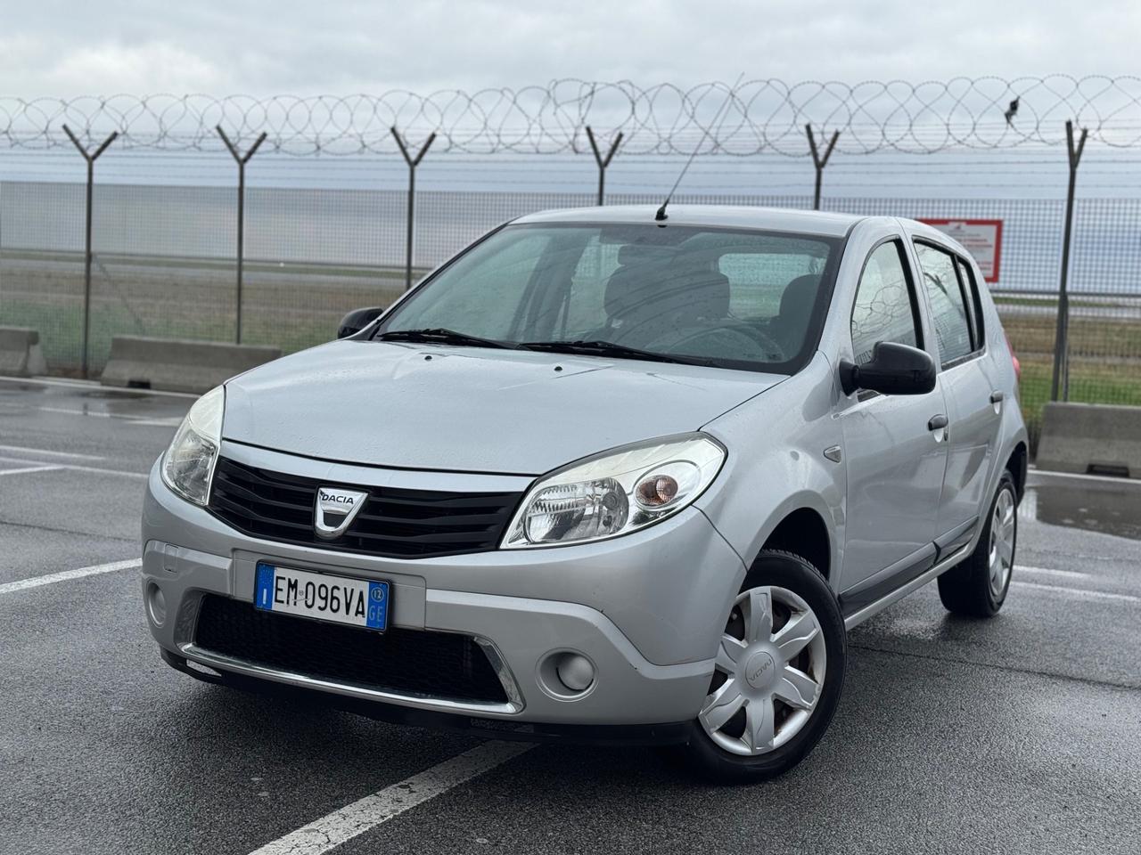 DACIA SANDERO 1.2 BENZINA NEO PATENTATI 12 MESI DI GARANZIA