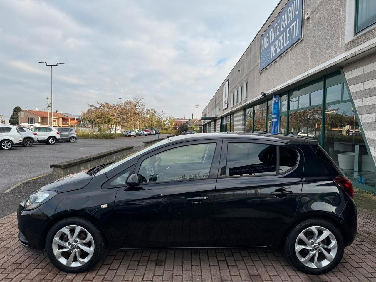 Opel Corsa 1.4 90CV GPL Tech 5 porte Innovation
