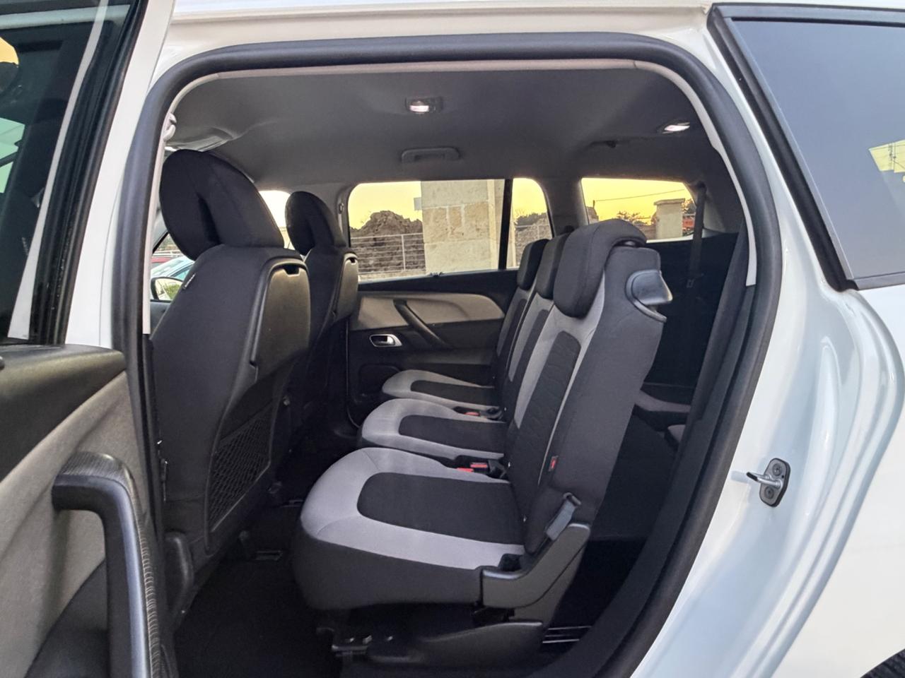 Citroen Grand C4 Picasso 1.6 e-HDi 115 Intensive