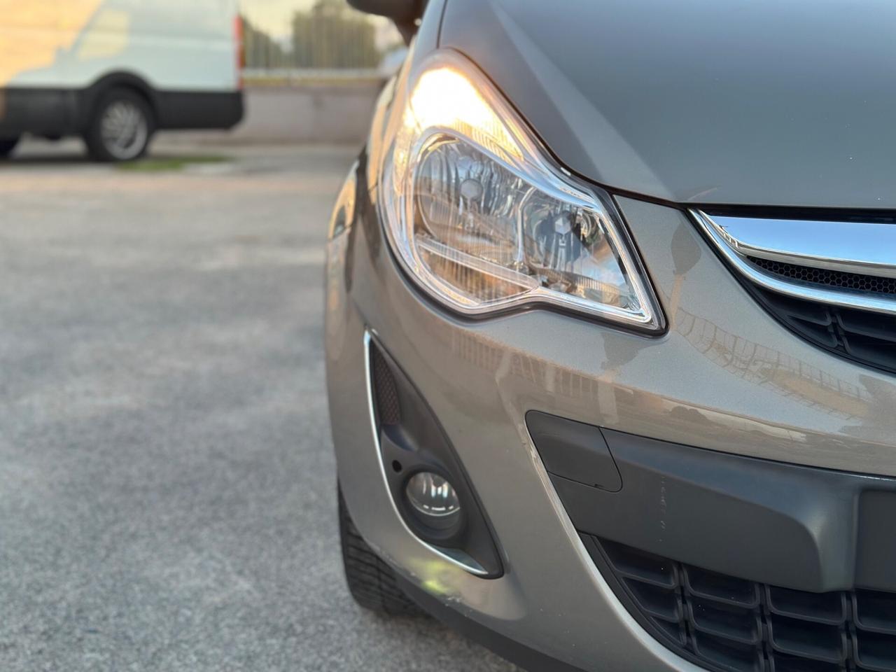 Opel Corsa 2012 1.3 CDTI 75CV b-color X NEOPATENTA