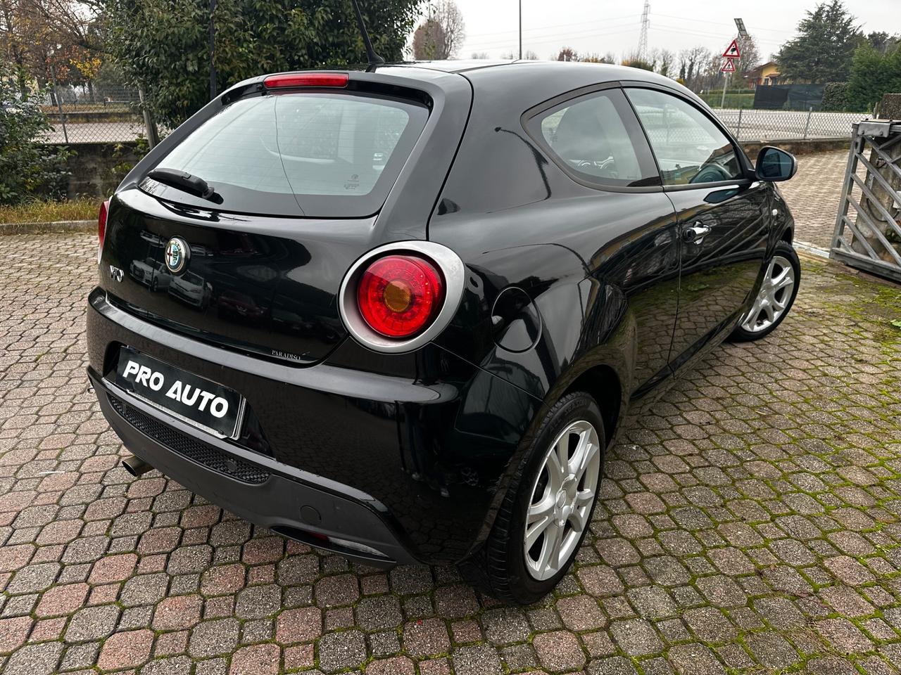 Alfa Romeo MiTo 1.4 105 CV M.air S&S Distinctive Sport Pack