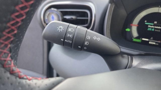 TOYOTA Yaris 1.5 130 Hybrid 5 porte GR Sport PERMUTE OK NEOPAT.