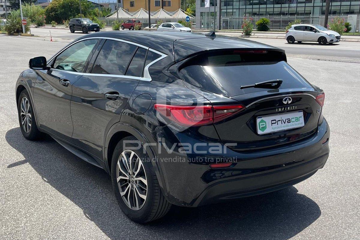 INFINITI Q30 1.5 diesel City Black Edition
